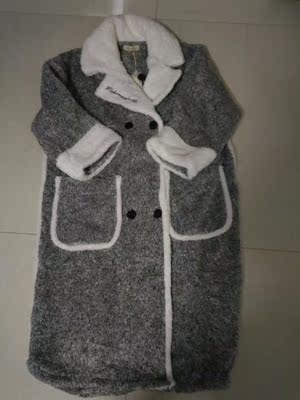 一眼就钟情的睡衣 果然没让我失望 无论是款式 质量 颜色都非常满意 就是现在这么冷的天气不敢穿 要是再厚点就更完美了 今年冬天怎么感觉特别的冷 希望春天快点的来临 就可以穿上美衣了好期待 值得拥有 一眼就钟情的睡衣 果然没让我失望 无论是款式 质量 颜色都非常满意 就是现在这么冷的天气不敢穿 要是再厚点就更完美了 今年冬天怎么感觉特别的冷 希望春天快点的来临 就可以穿上美衣了好期待 值得拥有