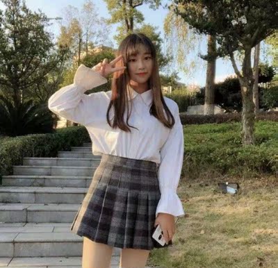 和图片一样，没有色差，是我喜欢的宽松，值得购买，推荐哟。宝贝物流可真是快啊，包装的也很严实，款式是我喜欢的样子，物美价廉，很喜欢，祝老板生意兴隆红红火火，良心商家