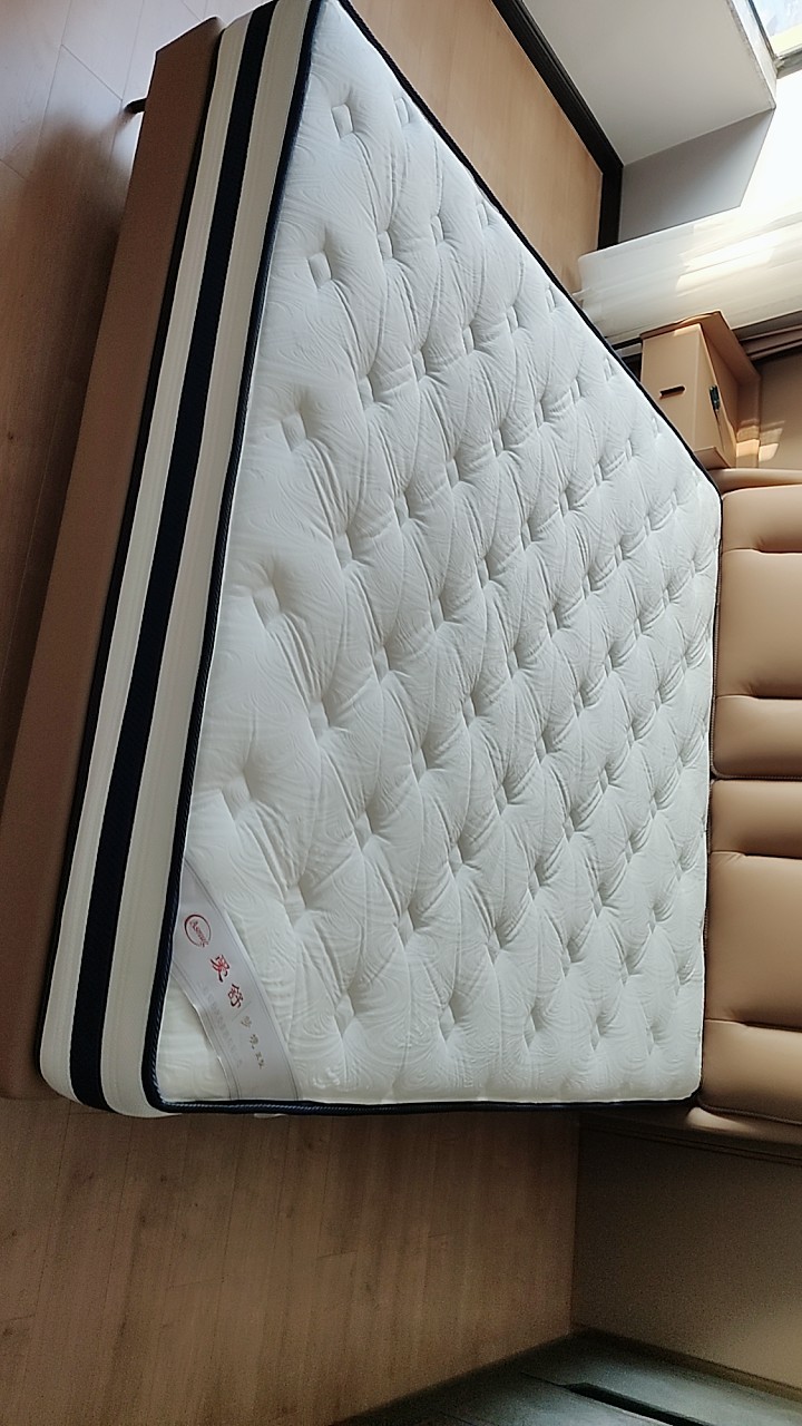 有谁买过爱舒床垫怎么样？参考大家使用评测