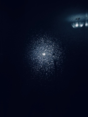 不知道是不是因为冬天 那个绸子的部分一直起静电 粘在身上 怎么弄都不行 而且码数好像偏小 特别瘦 不知道是不是因为冬天 那个绸子的部分一直起静电 粘在身上 怎么弄都不行 而且码数好像偏小 特别瘦