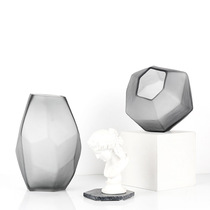Nordic modern light luxury simple geometric creative flower arrangement frosted glass transparent vase soft model room decoration