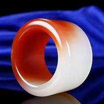 Red and white agaterich in handfinger hz01261U G