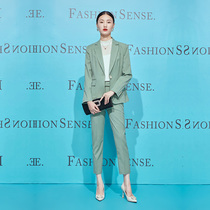 In the spring of 2022 a new green long-sleeved suit feminine fashion occupation is dressing spring and autumn to repair suit