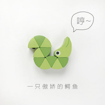 Baby wooden small crocodile Caterpillar toy baby hands-on twisting training fine sports development Foreign trade