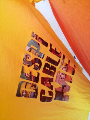 和卖家描述的一致！！纯棉的，码数标准，洗不掉色，舒适度不错！颜色可以自由选择，非常不错！包装完好，发货速度快！态度不错！