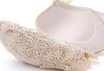 物流很快，样式很好，很聚拢，很喜欢，已经推荐给闺蜜了