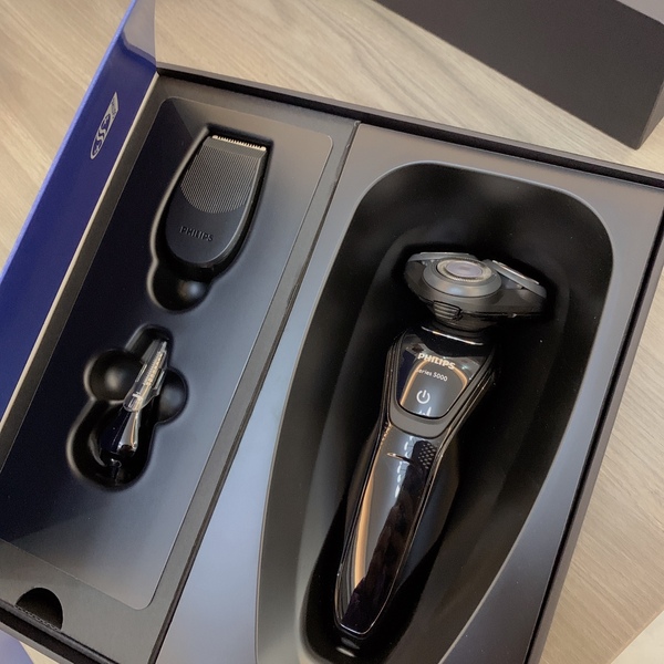 飞利浦s5082电动剃须刀怎么样体验很好吗