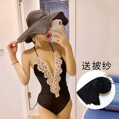 跟图片一样，挺好看，感觉码有点大，胸部没有聚拢的效果。