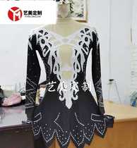 Art Beauty Customised Lesbianscheerleaders acting out of cheerleading uniforms Atlético bodybuilding to serve new women