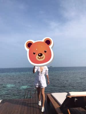 领口我稍微往上缝了一点，穿去度假很好啊