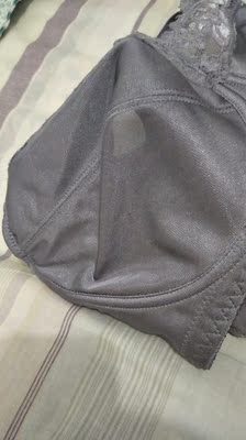 收到货，上身一试，简直是无可挑剔，真的太舒服了，很薄就是我一直想要买的内衣，真的是适合大胸美女，准备再复购。