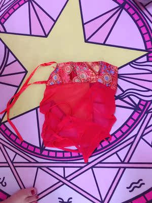 衣服很美很诱惑哦,用来直播拍照非常的奈斯,布料也是非常好的哈。 衣服很美很诱惑哦,用来直播拍照非常的奈斯,布料也是非常好的哈。