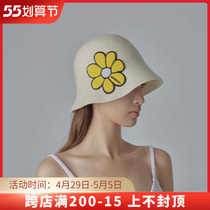 berealna original design autumn and winter black and white chicks domed wool fisherman hat womens pelvis hat Inron