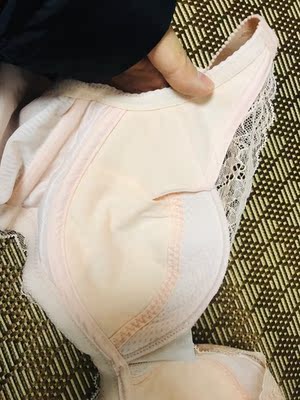 多次购买了,因为觉得真的质量不错,无钢圈内衣我觉得舒适性更强。双十一购买的价格划算到不摆了,满意满意 多次购买了,因为觉得真的质量不错,无钢圈内衣我觉得舒适性更强。双十一购买的价格划算到不摆了,满意满意