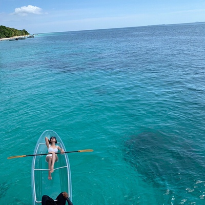 好看的要命，质量很好，尤其喜欢款式，前面后面都好看，但是蕾丝有点娇贵，还是小心爱护。