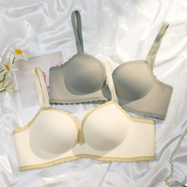 The small chest of the girl's underwear gathers in the summer and the thin and seamless collections are covered with milk and no steel bra covers