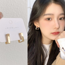 Metal geometric stud earrings 2021 New Tide explosion high-end sense light luxury earrings temperament simple summer earrings