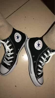 好看，经典百搭款啊，质量不错，这个价格值了。