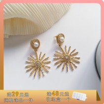 S925 silver pin personality radioactive type of fireworks earrings sweet pearl inlaid with ear pendant 100 hitch without ear clip 332