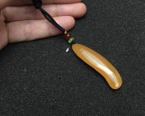 Fugui fish pendant Yellow Dragon Jade fish Dragon Jade Fish Leaping Dragon door pendant men and women natural jade fake one pay ten