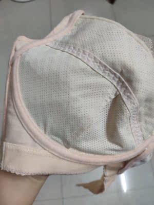 穿了一天试了试，没有束缚感，穿上舒服，穿上效果好，价格实惠，还会继续光顾的