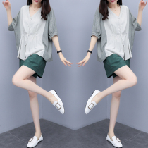 Cotton linen shorts suit womens summer 2022 new green casual temperament name Yuan Two sets of sets of sets and wins fashion foreign air