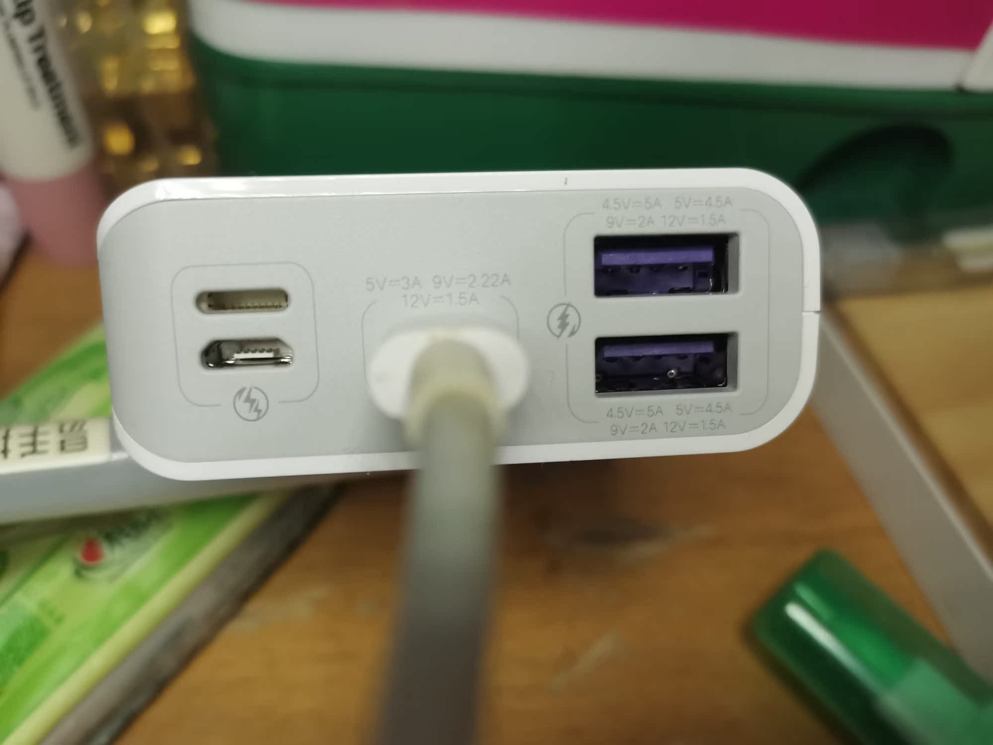 真实解析iphone小米20w快充移动电源好用吗?怎么样呢?优缺点爆料测评