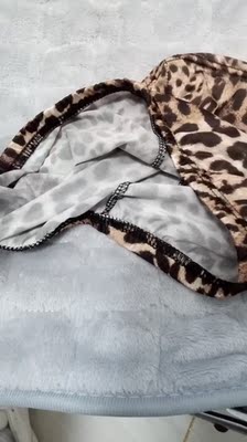 很性感的小短裙，穿着也很舒服，丝绸感，便宜有好看的小裙裙