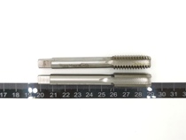 Two-ring Anglo-American machine with screw-cone attack 1 2 2 points 12 12 13 20 20 24 28 28 BSW left inverted Anti-buckle UNCS