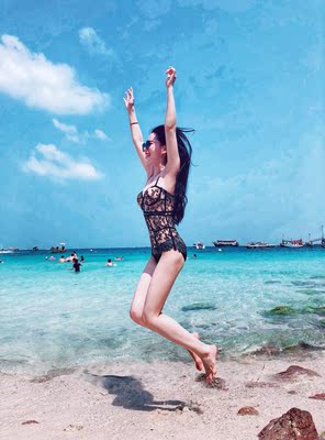 穿了一天拍照 100转