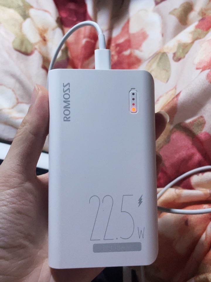 真实解析iphone小米20w快充移动电源好用吗?怎么样呢?优缺点爆料测评