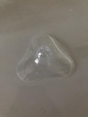 哇塞塞！真的是太棒了！炒鸡实惠昂！真滴值！到货的速度非常快的。物流很快！哈哈同事也喜欢。这家的客服服务热情的没话说,谢谢！五分好评！赞赞赞！嘤嘤嘤嘤婴~乳头保护贴收到了，质量很好，材质柔软、超薄的，没有气味，非常满意物流很快，包装很好，材质很软，值得购买，很适合宝宝刚出牙的宝妈使用！宝贝收到了，很薄很软，没有异味。客服小姐姐态度很好，有问题及时解决，值得推荐。宝贝收到，材质很好，物美价廉，推荐购买奶嘴性价比高，宝宝用的也不错，之前吸我乳头吸不出来，现在用上这款神器，孩子吃奶也不用愁了，神器的边缘超薄，物流速度也快，客服态度也挺好