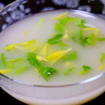 Farmers made Gansu specialty Tianshui Pulp Water Lanzhou Pulp Water Surface Sourerkraut Introduction Pulp Water Fish Fish Slurry Water Vegetable