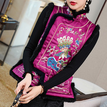 Tang womens winter clothes Chinese cotton-padded jacket womens short Chinese style embroidery ethnic cotton clothes retro improved cheongsam tops