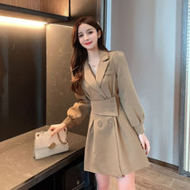 Suit collar long-sleeved dress female 2021 spring and summer new small Korean design sense windbreaker short skirt tide