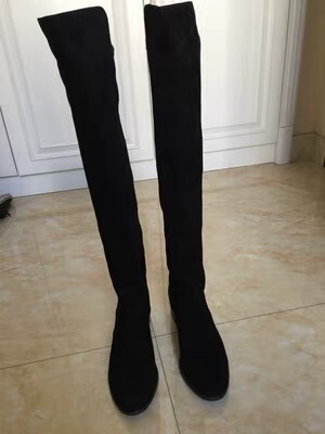 观望了好久，一直很喜欢sw这个牌子的靴子，终于下手了，质量太好了呢，买4.5跟高的，走路不累。还可以把我的腿修饰的很好看！！爱死了呢