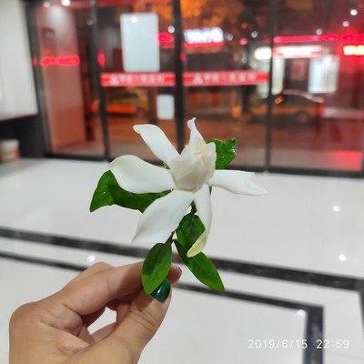 第一次穿不掉,第二次有点下滑,显得胸小,整体还是不错,一分钱一分货 各位小仙女~~~这是一个好评模板,不要看了,下面都是废话。因为本仙女很懒,不想每个宝贝都写好评,所以才模仿网友的好评模板。但是这个宝贝不管是质量还是款式都是本仙女喜欢的~~~如果不喜欢,本仙女收到会很生气,然后这个模板就会变成各种喋喋不休的吐槽,自然不会撒下这个好评给各位淘友参考。本宝贝还是极好的,来自一位懒省事的只爱购物不爱写评论只想换积分的仙女~~~ 第一次穿不掉,第二次有点下滑,显得胸小,整体还是不错,一分钱一分货 各位小仙女~~~这是一个好评模板,不要看了,下面都是废话。因为本仙女很懒,不想每个宝贝都写好评,所以才模仿网友的好评模板。但是这个宝贝不管是质量还是款式都是本仙女喜欢的~~~如果不喜欢,本仙女收到会很生气,然后这个模板就会变成各种喋喋不休的吐槽,自然不会撒下这个好评给各位淘友参考。本宝贝还是极好的,来自一位懒省事的只爱购物不爱写评论只想换积分的仙女~~~