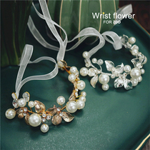 Gold silver bride wrist flower Simple Bridesmaid sister group hand flower knot wedding dress toast suit pearl hand flower
