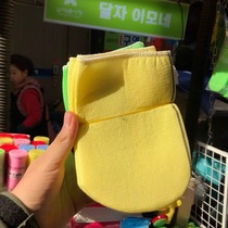 South Koreas South Korean Gate Grandma rubbed a bath towel without pain to wash a Korean net red shower towel