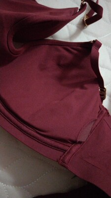 料子很好,看了好多评价说质量不怎么样。我是怀着试一试的心态买的,其实挺好的。 当大家看到我的这一篇评价时,表示我对产品是认可的,尽管我此刻的评论是复制黏贴的。这一方面是为了肯定商家的服务,另一方面是为了节省自己的时间,因为差评我会直接说为什么的。所以大家就当作是产品质量合格的意思来看就行了。最后祝店家越做越好,大家幸福平安,中华民族繁荣昌盛! 料子很好,看了好多评价说质量不怎么样。我是怀着试一试的心态买的,其实挺好的。 当大家看到我的这一篇评价时,表示我对产品是认可的,尽管我此刻的评论是复制黏贴的。这一方面是为了肯定商家的服务,另一方面是为了节省自己的时间,因为差评我会直接说为什么的。所以大家就当作是产品质量合格的意思来看就行了。最后祝店家越做越好,大家幸福平安,中华民族繁荣昌盛!