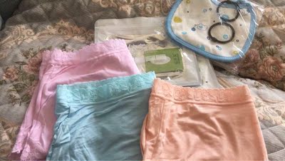 摸起来手感不错，足够穿到生了，很满意