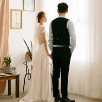 French light wedding dress 2021 new bride retro travel shoot simple banquet halter thin tail satin dress