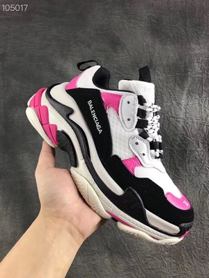 我说句实话，我后悔买这款，因为我看到其他的是可以按压的比较方便，这种包装的不是很方便，而且价格说气话比一般的脱毛膏贵些，我是不懂什么好，什么不好，因为我是用在下面脱毛，所以我觉得贵点的。我会放心一些，但是我用了下面有点痛。有点辣，我说的是大实话，提供后面的大家参考吗，我给好评了，