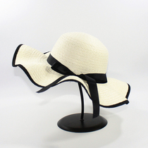 Korean version grass choreography with sweet and beautiful butterfly knots beachside large brim hat seaside beach hat Summer Korean version Chauded with small straw hat woman