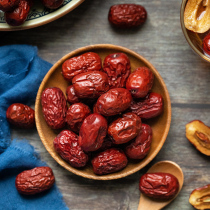  Min Nongren Xinjiang Hetian jujube big red jujube 500g fresh specialty dried fruit non-special grade Ruoqiang soak in water to drink