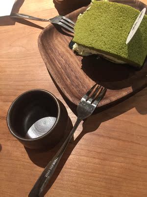 发货很快，卖家很热心，服务很好 客服介绍说老店成熟产品了，应该值得信任 包装很精美 用在私处和乳头的 会认真使用一下 ，用的好会来追评的