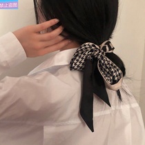 Small fragrant wind hair band Socialite Hepburn fashion sense Houndstooth slender narrow silk scarf French retro streamer tied hair band strip