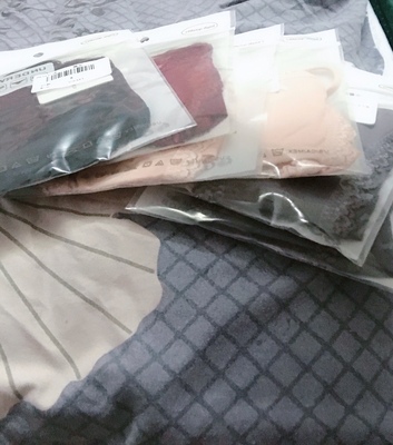 在这家买了内衣觉得质量不错,一眼看中这款内裤。物流一如既往的快,颜色没有色差穿着大小合适。贼性感啦,喜欢的小姐姐可以入哦,推荐~ 在这家买了内衣觉得质量不错,一眼看中这款内裤。物流一如既往的快,颜色没有色差穿着大小合适。贼性感啦,喜欢的小姐姐可以入哦,推荐~