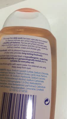 女性私处洗液、在这家店不知道买多少瓶了，每个月用一瓶，真心好用。推荐给大家。可以预防妇科疾病，我孕期也一直在用。是正品正品正品