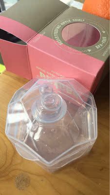收到了,在医院有人推销产品才知道有这件宝贝,但医院里推销的要1百多元,所以朋友推荐再这里买的,果然还是没有失望,很好用,宝宝脸挨不到我的乳房了就不起热痱了,而且吸的也不在费劲了,乳头凹陷的会更合适的,是谁发明创造的呢!必须给大大的赞!太理解宝妈们了,别再犹豫了值得信赖 收到了,在医院有人推销产品才知道有这件宝贝,但医院里推销的要1百多元,所以朋友推荐再这里买的,果然还是没有失望,很好用,宝宝脸挨不到我的乳房了就不起热痱了,而且吸的也不在费劲了,乳头凹陷的会更合适的,是谁发明创造的呢!必须给大大的赞!太理解宝妈们了,别再犹豫了值得信赖